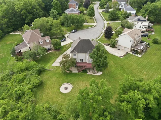 310 Barberry Court gallery image 44