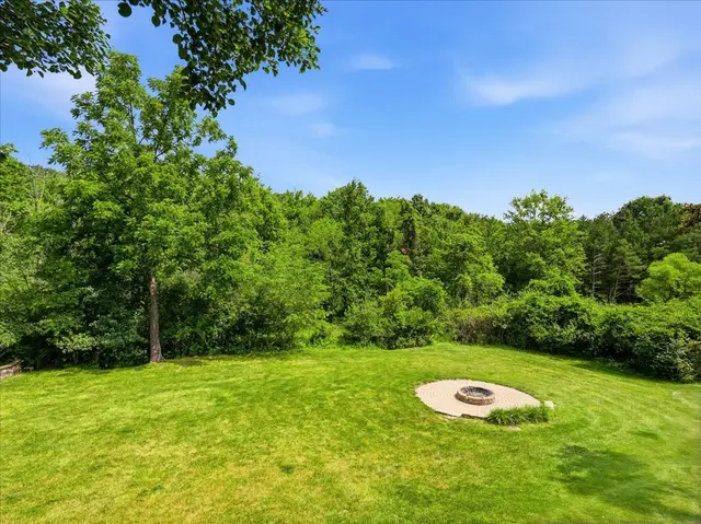 310 Barberry Court gallery image 48