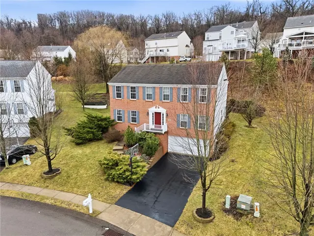 310 Village Dr gallery image 4