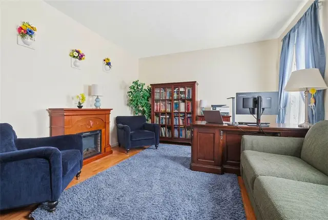 310 Village Dr gallery image 6