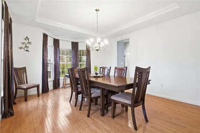310 Village Dr gallery image 10