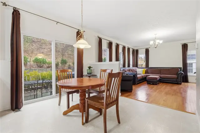 310 Village Dr gallery image 15