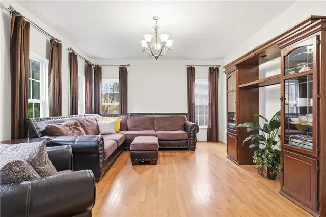 310 Village Dr gallery image 23