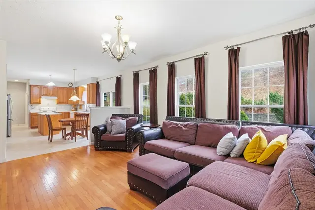 310 Village Dr gallery image 24
