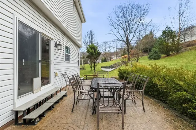 310 Village Dr gallery image 40