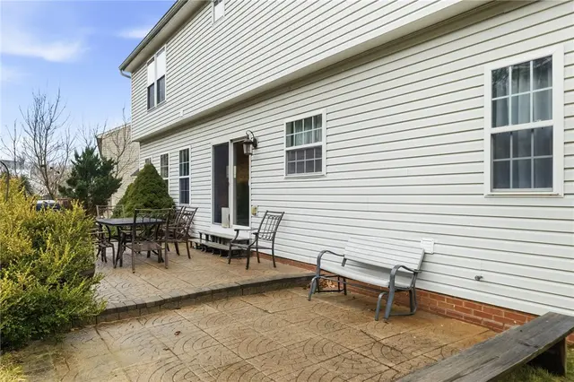 310 Village Dr gallery image 41