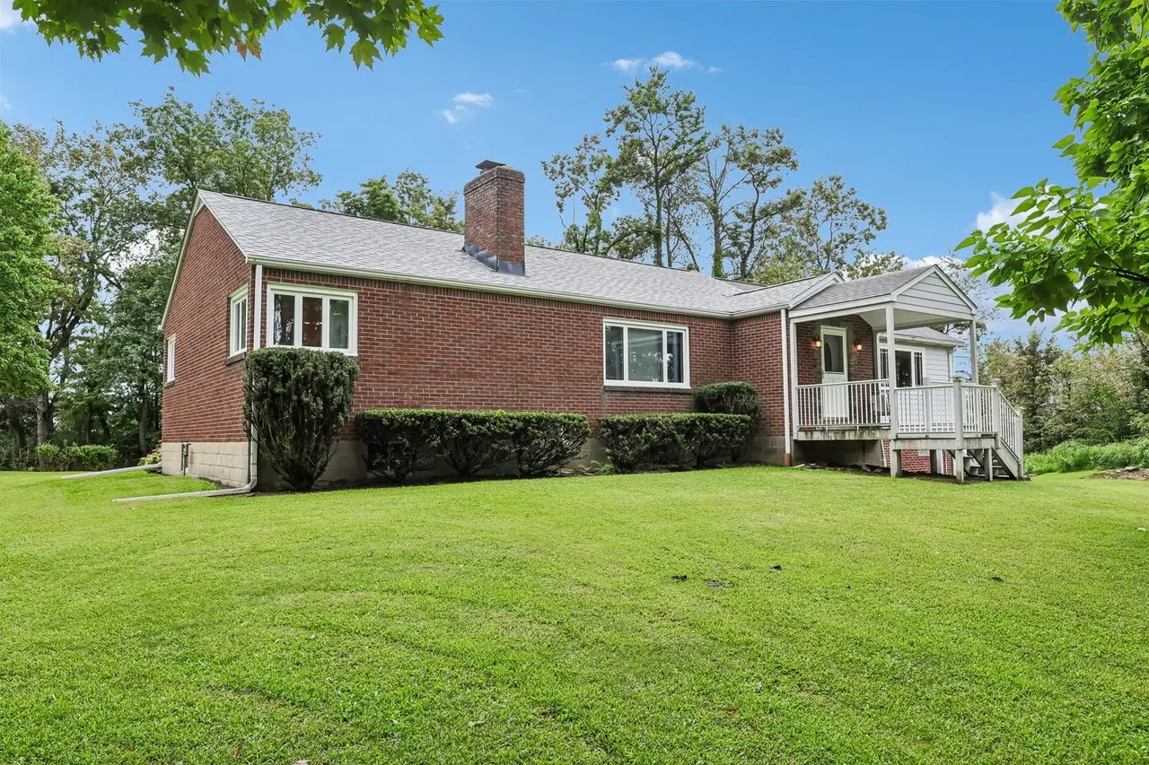 3100 Haberlein ROAD