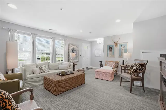 3101 Pointe View Dr gallery image 3