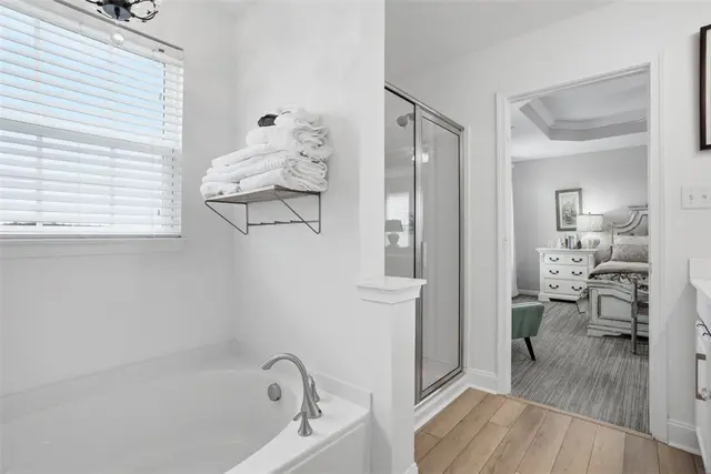 3101 Pointe View Dr gallery image 7