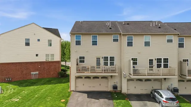 3101 Pointe View Dr gallery image 9