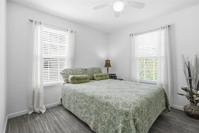 3101 Pointe View Dr gallery image 12
