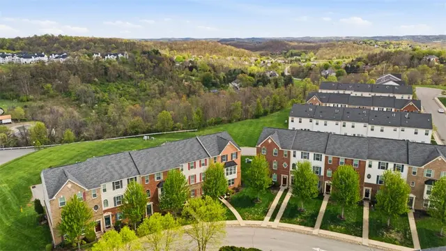 3101 Pointe View Dr gallery image 15