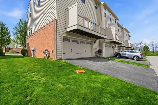 3101 Pointe View Dr gallery image 24