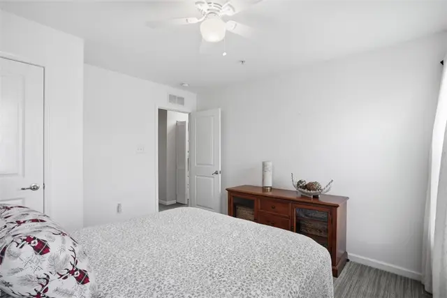 3101 Pointe View Dr gallery image 34