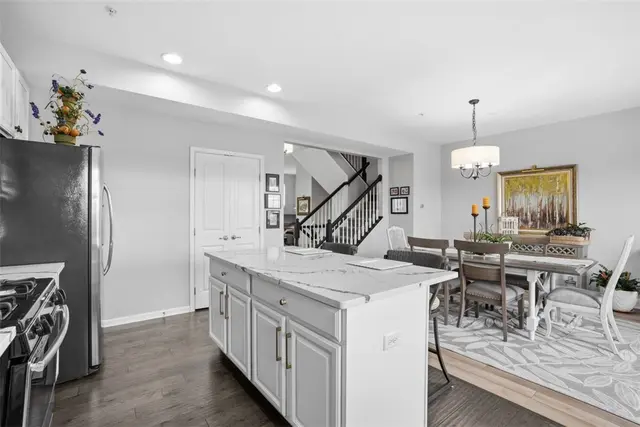 3101 Pointe View Dr gallery image 38