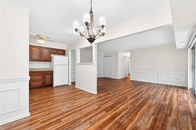 3107 CHARLEMAGNE CIRCLE gallery image 15