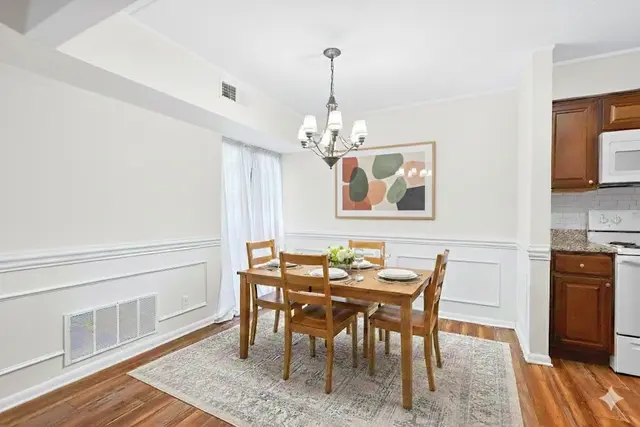 3107 CHARLEMAGNE CIRCLE gallery image 20