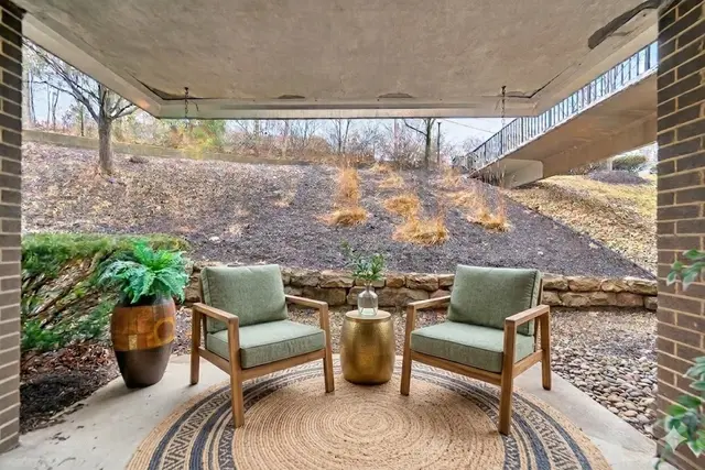 3107 CHARLEMAGNE CIRCLE gallery image 23