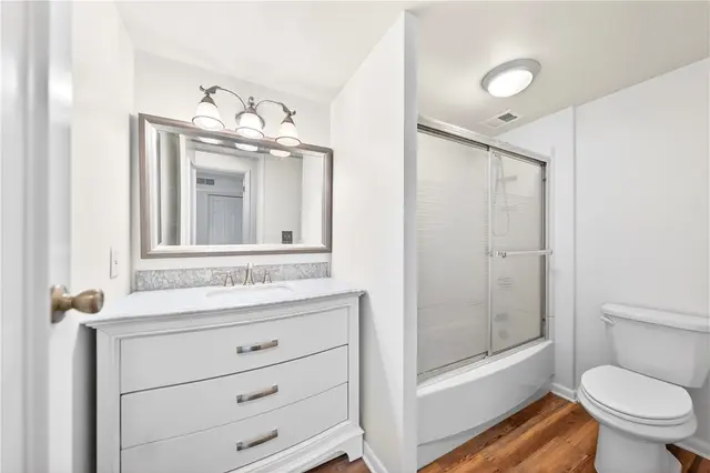 3107 CHARLEMAGNE CIRCLE gallery image 32