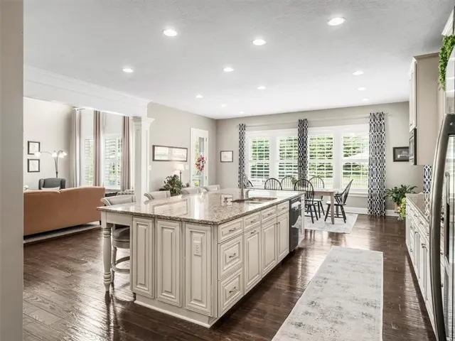311 Connemara Ct gallery image 2