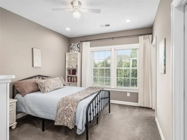 311 Connemara Ct gallery image 3
