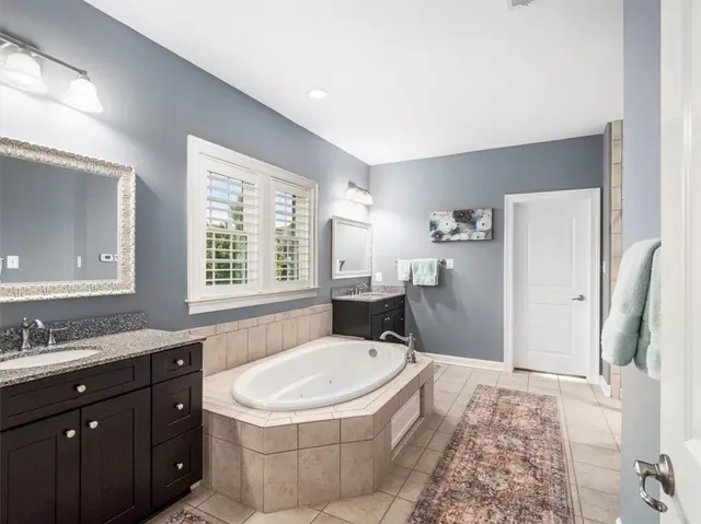 311 Connemara Ct gallery image 19