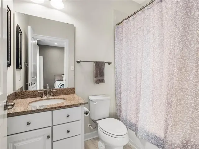311 Connemara Ct gallery image 26
