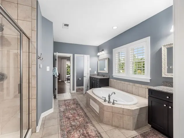311 Connemara Ct gallery image 29