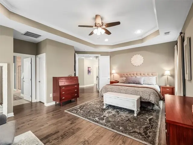 311 Connemara Ct gallery image 43