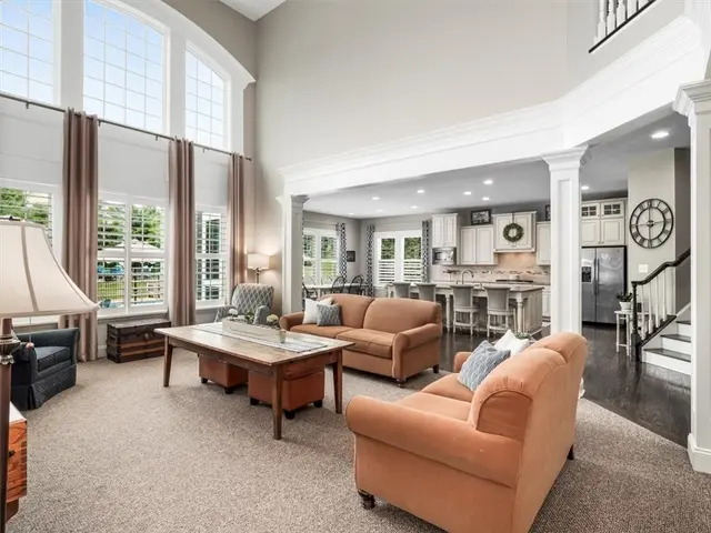 311 Connemara Ct gallery image 47