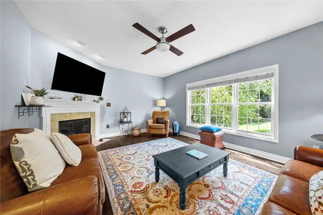 311 Riva Ridge Dr gallery image 6