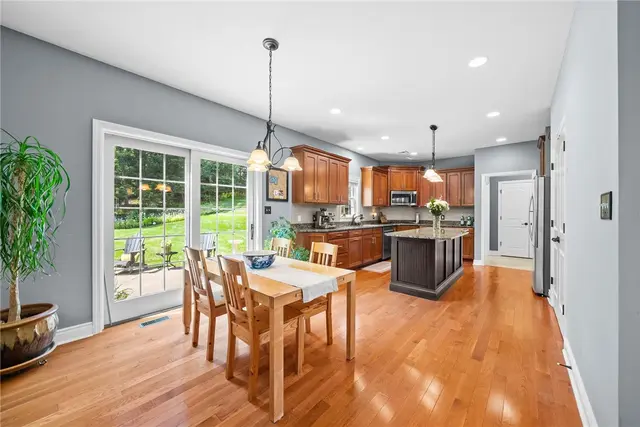 311 Riva Ridge Dr gallery image 10