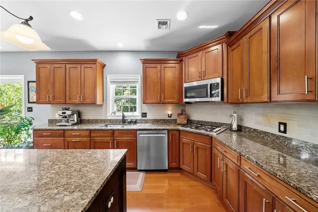 311 Riva Ridge Dr gallery image 17