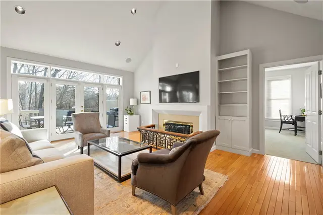 311 Sewickley Ridge Dr gallery image 6