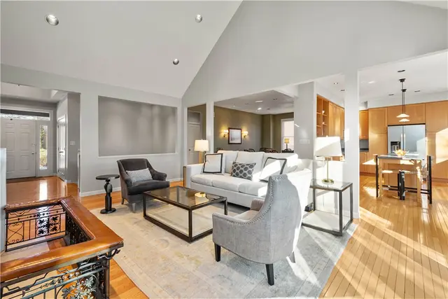 311 Sewickley Ridge Dr gallery image 7