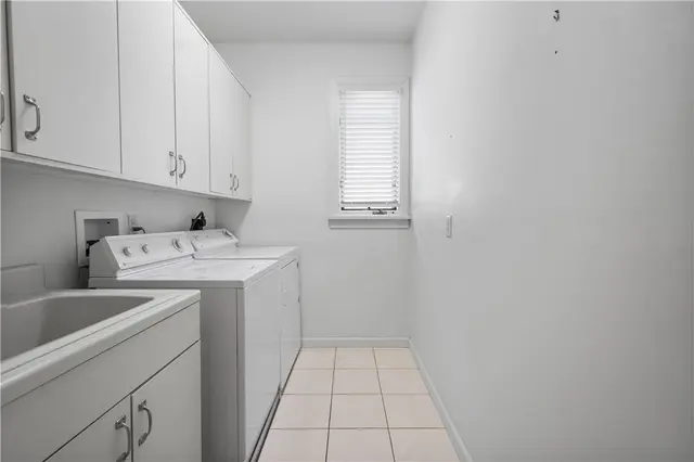 311 Sewickley Ridge Dr gallery image 14