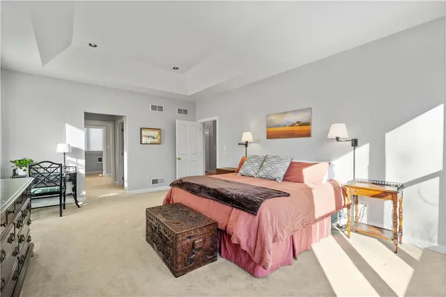 311 Sewickley Ridge Dr gallery image 17