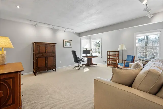 311 Sewickley Ridge Dr gallery image 27