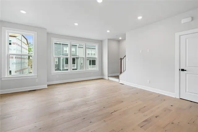 311 Telluride Lane gallery image 32