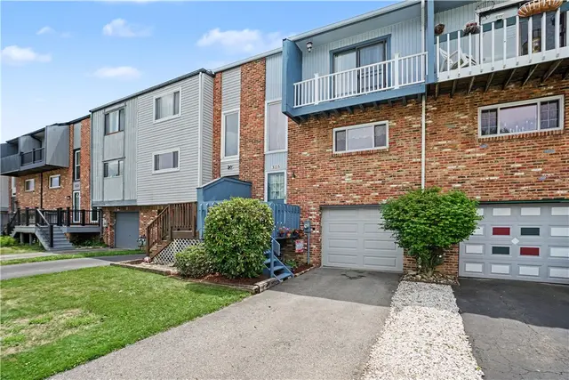 3115 Camberly Dr gallery image 6