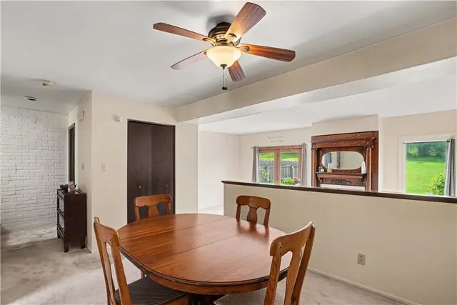 3115 Camberly Dr gallery image 11