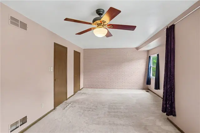 3115 Camberly Dr gallery image 15