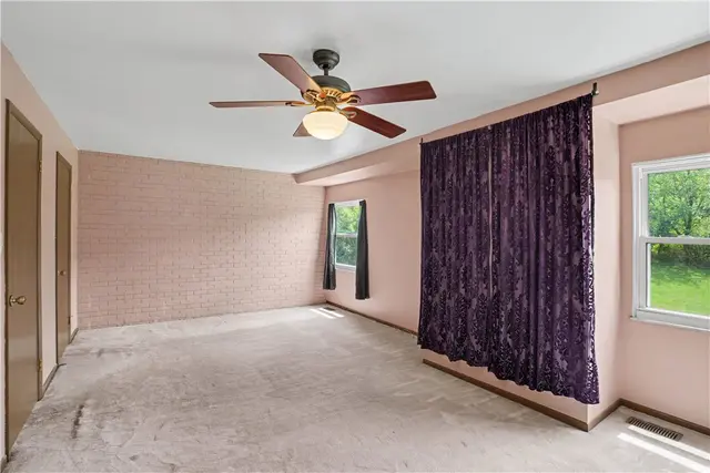 3115 Camberly Dr gallery image 18