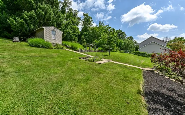 3118 Haberlein Rd gallery image 32