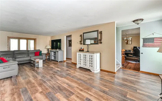 3118 Haberlein Rd gallery image 41