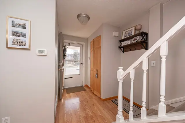 312 Bellford Ct gallery image 11