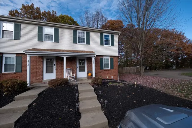 312 Bellford Ct gallery image 24