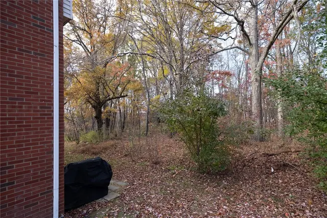 312 Bellford Ct gallery image 25
