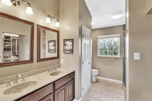 312 Valerie Dr gallery image 25