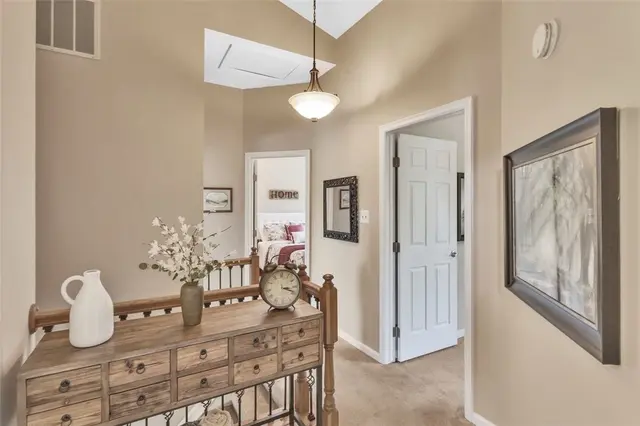 312 Valerie Dr gallery image 28